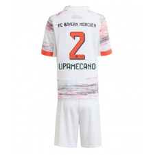 Bayern Munich Dayot Upamecano #2 Bortedraktsett Barn 2025-26 Kortermet (+ korte bukser)